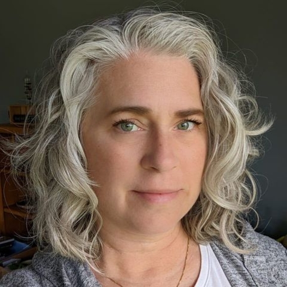 Meet your Posher, Beth - Picture 1 of 1